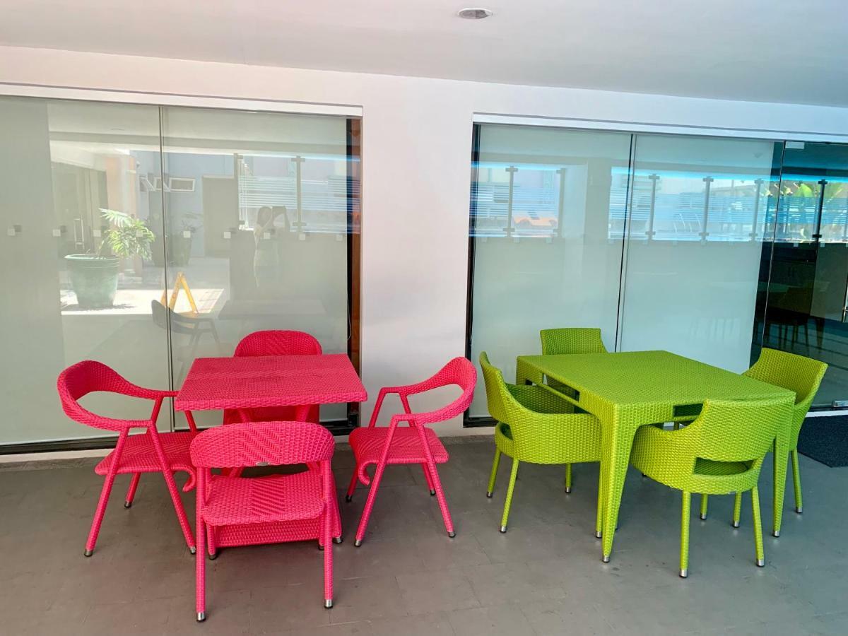 Chillax Studio 101 Newport Boulevard Manila Eksteriør billede